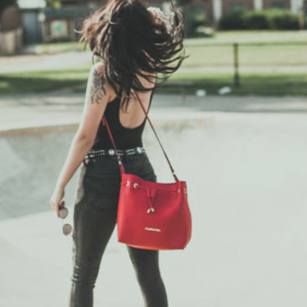 LUCY AND LORRAINE Darcy Drawstring Red Crossbody NWT - Picture 2 of 6